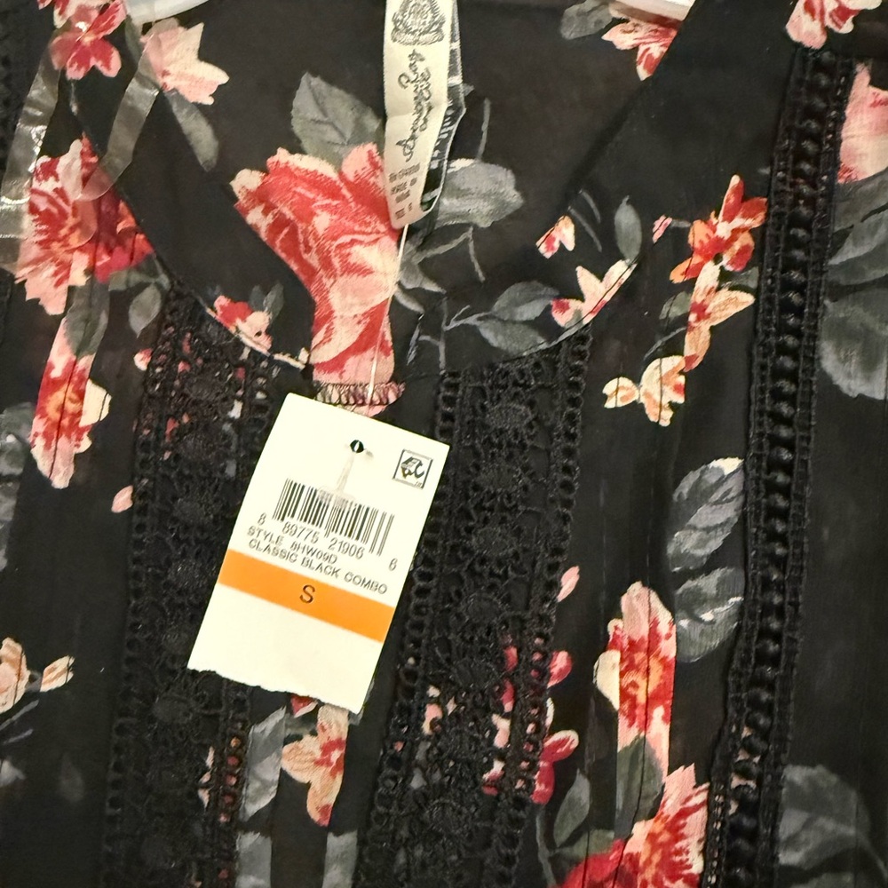 Perfect Work blouses!!!! - Picture 3 of 13